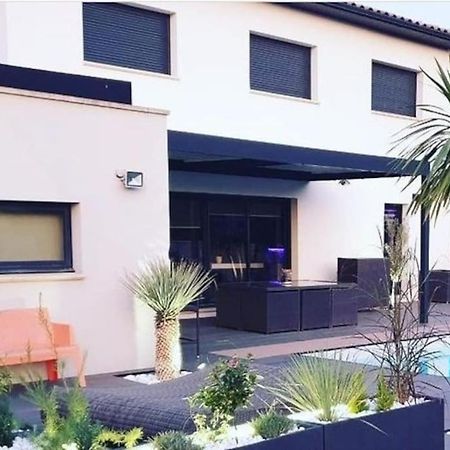 Maison De Vacances Contemporaine Avec Piscine Villa Vedène Esterno foto